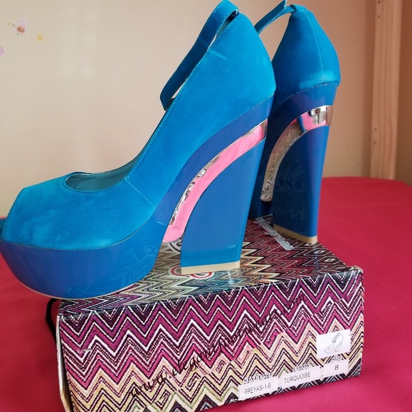 Women's DbDk Pumps Size 8 - Picture 3 of 7